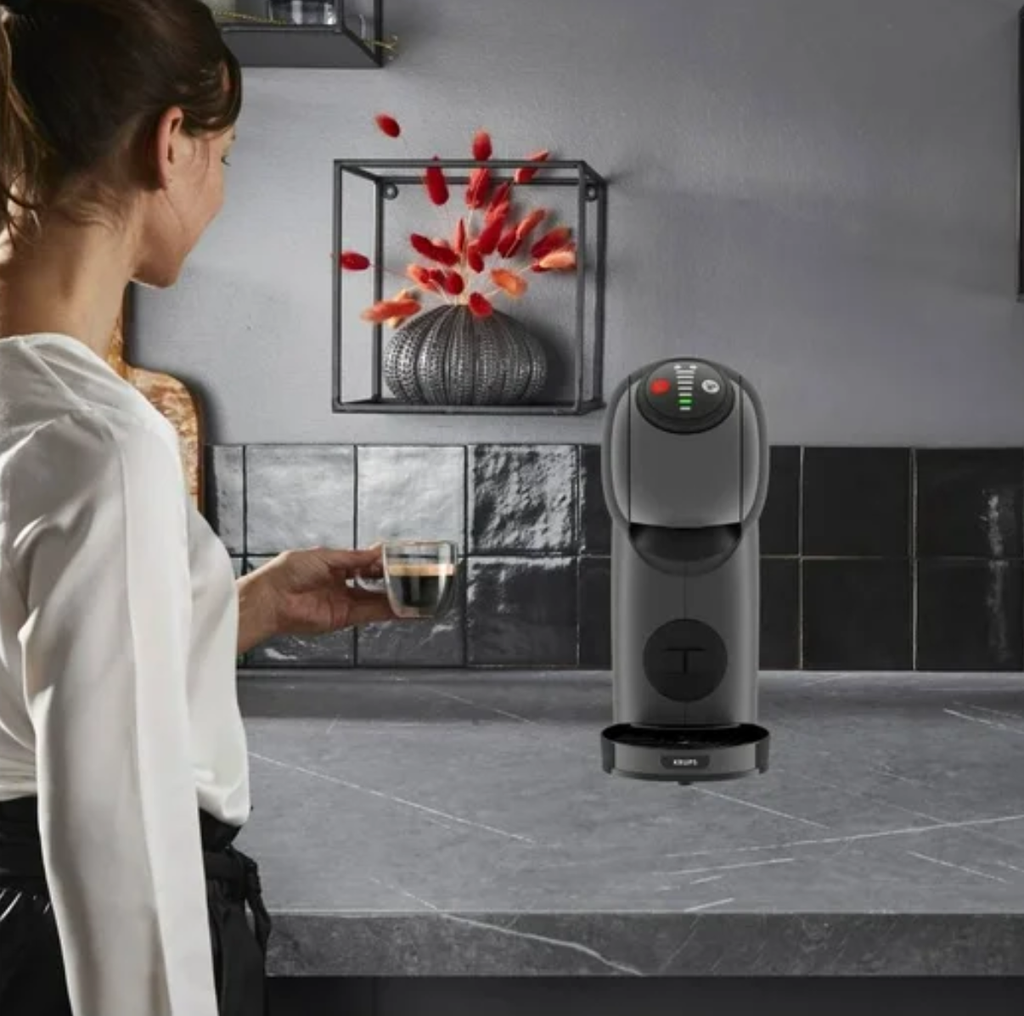 Cafetera Krups Dolce Gusto Genio S Carbón 1450 watts Drop002